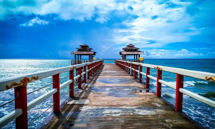 Objek Wisata Pantai Nuansa Bali Anyer
