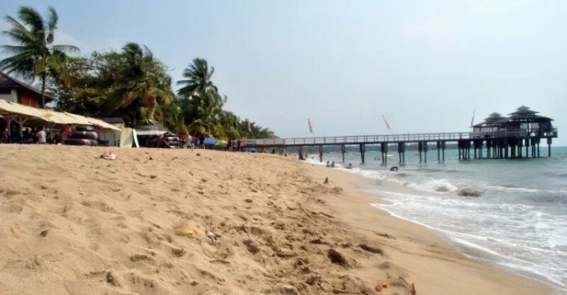 Pesona Wisata di Pantai Anyer yang Menyenangkan