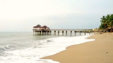 Liburan Menyenangkan di Pantai Nuansa Bali Anyer, Banten