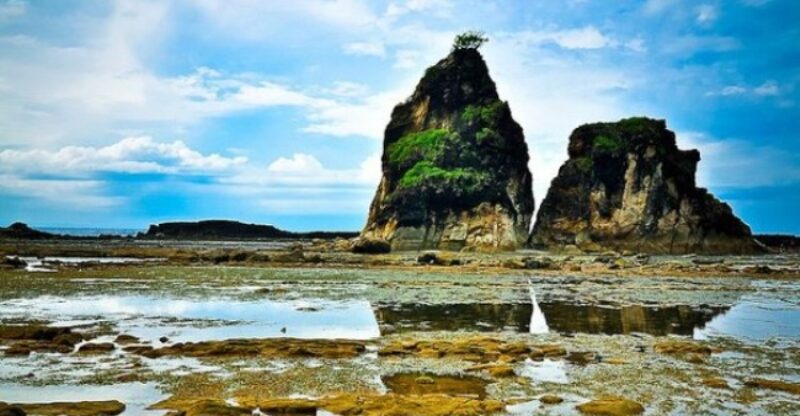 Pesona Pantai Sawarna Terkenang di Hati