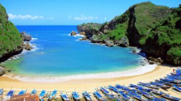 Surganya Ikan, Ini Pantai di Yogyakarta yang Jadi Tempat Berburu Ikan